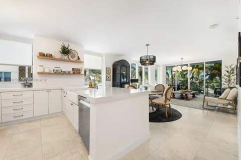 $945,000 | Lauderdale Beach, Fort Lauderdale, FL 33308