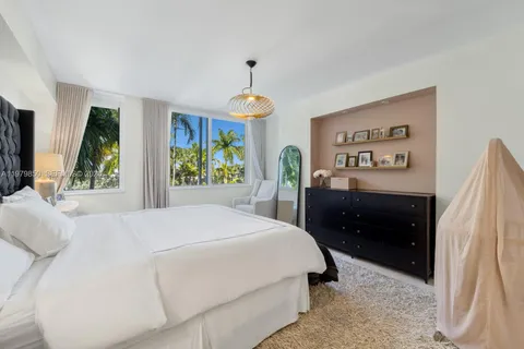 $945,000 | Lauderdale Beach, Fort Lauderdale, FL 33308