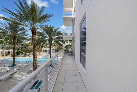 $945,000 | Lauderdale Beach, Fort Lauderdale, FL 33308