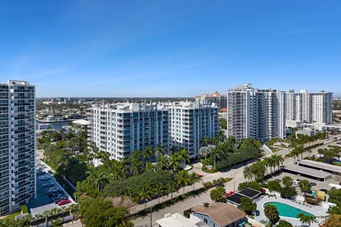 $945,000 | Lauderdale Beach, Fort Lauderdale, FL 33308