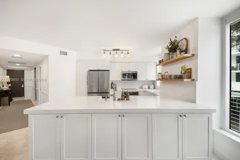 $945,000 | Lauderdale Beach, Fort Lauderdale, FL 33308