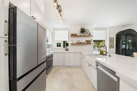 $945,000 | Lauderdale Beach, Fort Lauderdale, FL 33308