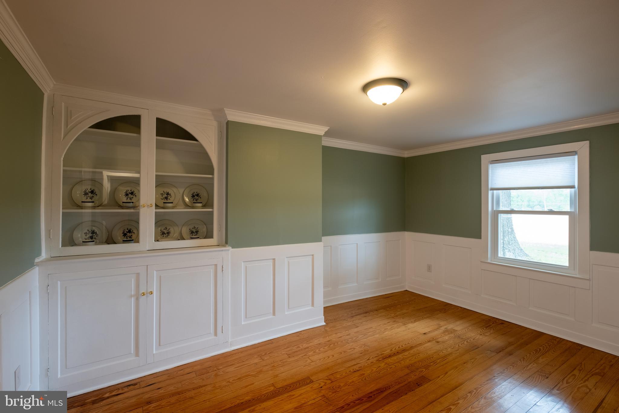 12475 Rock Point Road Newburg, MD 20664 - Photo 8 of 25 dining room