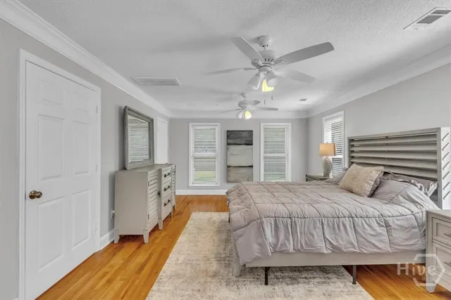 $2,500 | 404 East 66th Street, Savannah, GA 31405