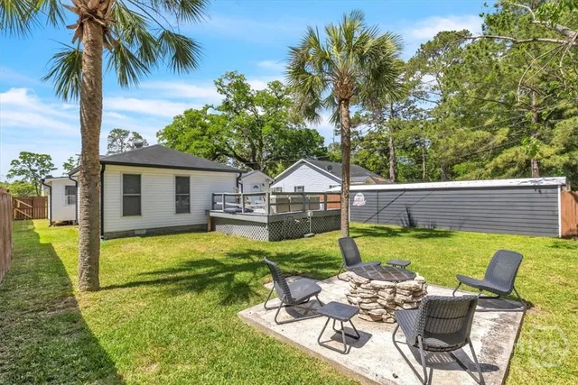 $2,500 | 404 East 66th Street, Savannah, GA 31405