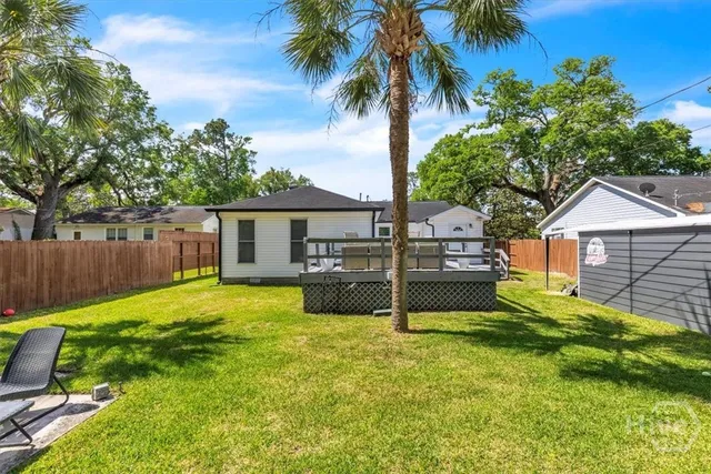 $2,500 | 404 East 66th Street, Savannah, GA 31405