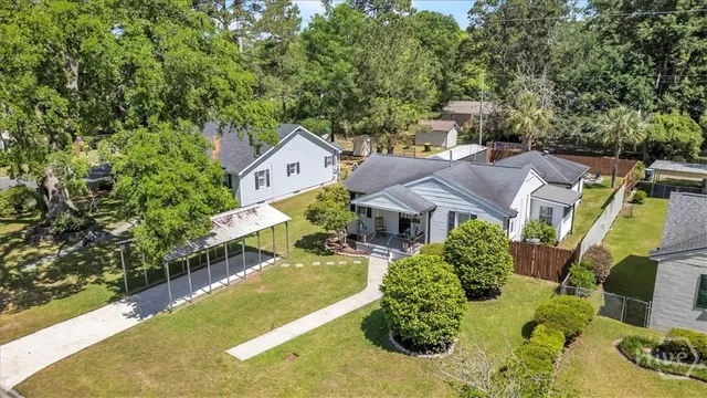 $2,500 | 404 East 66th Street, Savannah, GA 31405