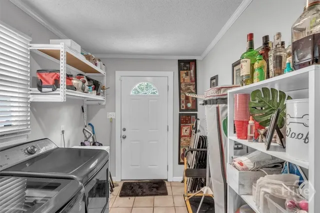 $2,500 | 404 East 66th Street, Savannah, GA 31405