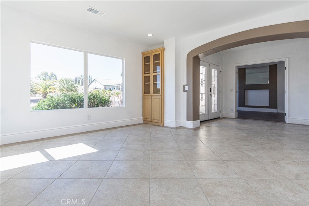 16245 Ridge View Drive Apple Valley, CA 92307 - Photo 16 of 75