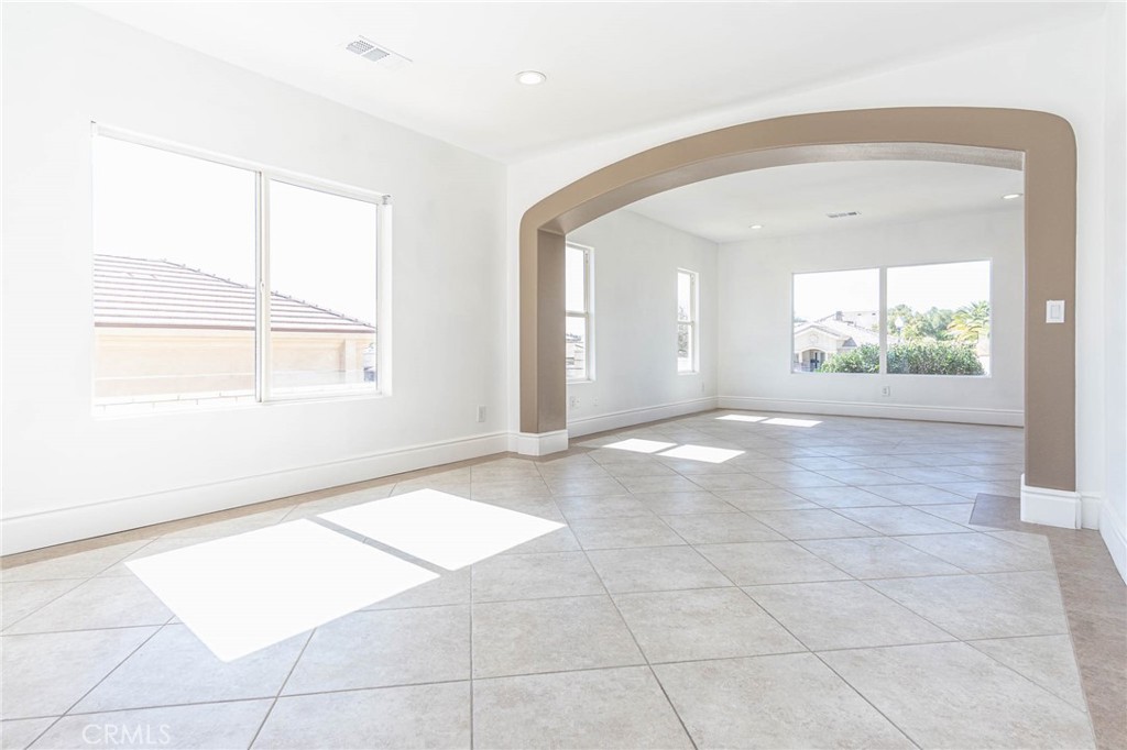 16245 Ridge View Drive Apple Valley, CA 92307 - Photo 18 of 75