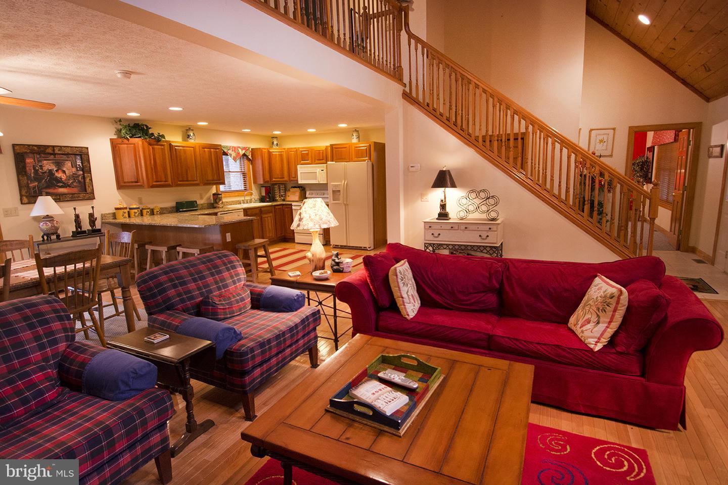 312 Oak Way Road Swanton, MD 21561 - Photo 11 of 30 Living Room