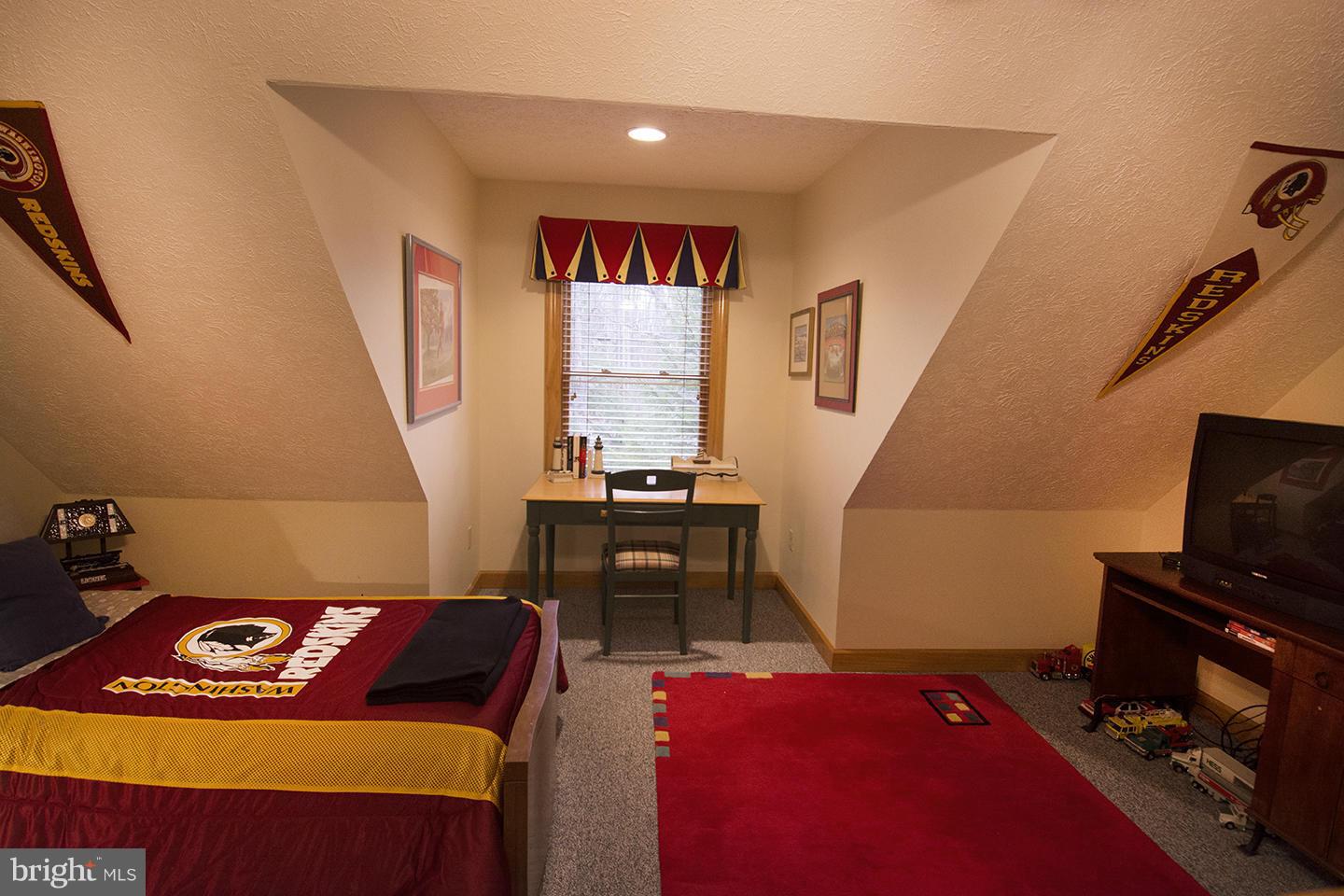 312 Oak Way Road Swanton, MD 21561 - Photo 16 of 30 Upper Level