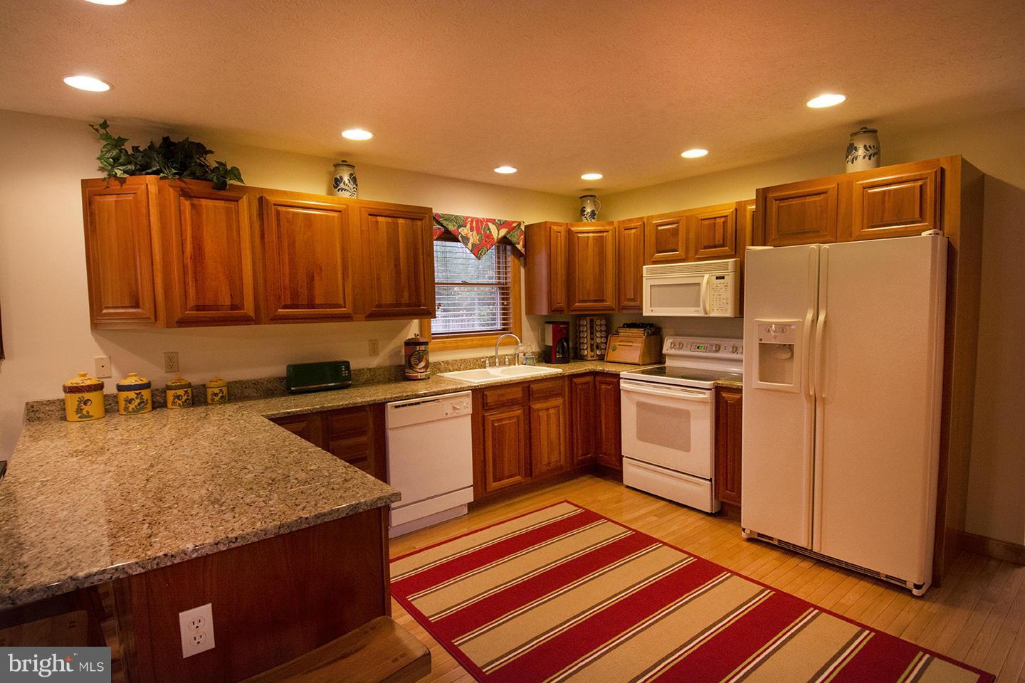 312 Oak Way Road Swanton, MD 21561 - Photo 3 of 30 Kitchen