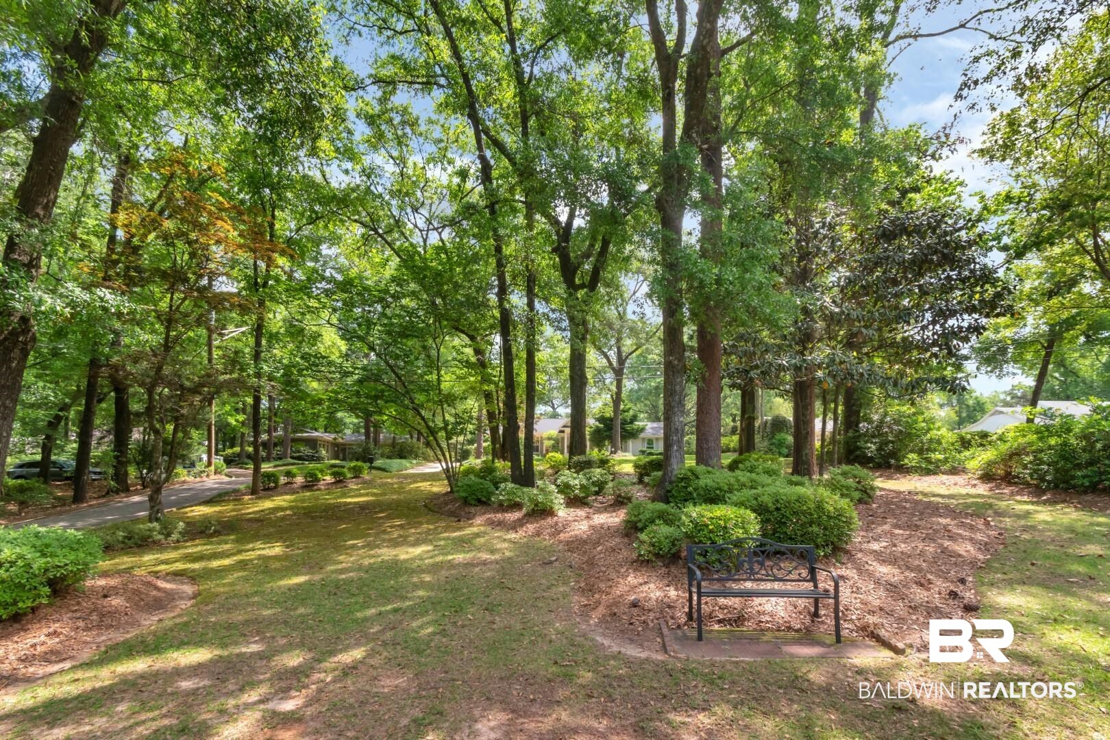 117 Ridgelawn Drive West Mobile, AL 36608 - Photo 28 of 31 View of yard
