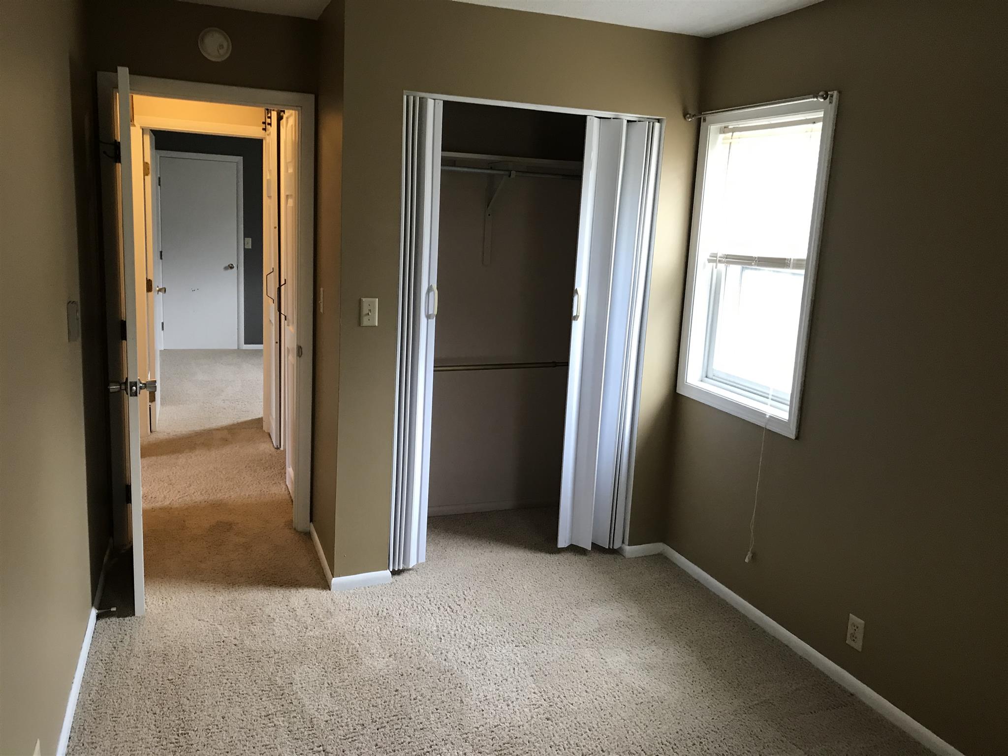 105 West Oak Street Decatur, IN 46733 - Photo 9 of 12
