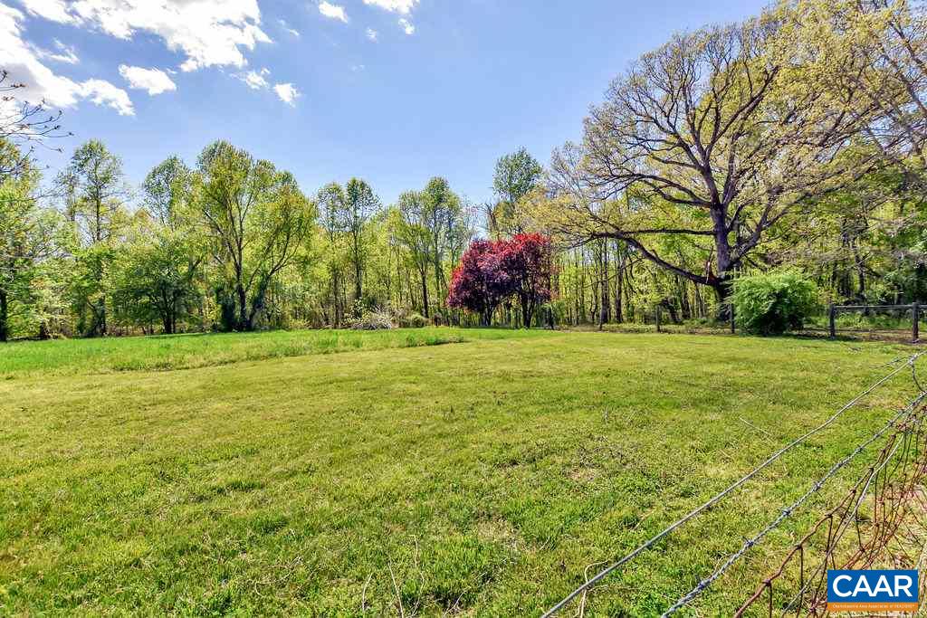 674 Octonia Road Stanardsville, VA 22973 - Photo 34 of 38 a view of building with garden space