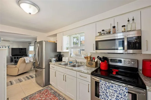 $699,000 | 2904 Avenue B, Unit A & B, Holmes Beach, FL 34217