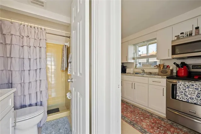 $699,000 | 2904 Avenue B, Unit A & B, Holmes Beach, FL 34217