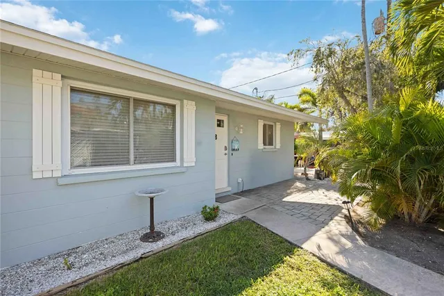 $699,000 | 2904 Avenue B, Unit A & B, Holmes Beach, FL 34217