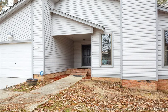 $1,400 | 7128 Old Castle Drive, Fayetteville, NC 28314