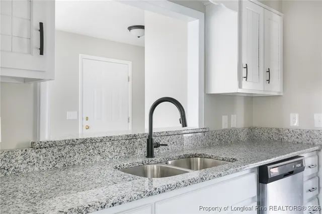 $1,400 | 7128 Old Castle Drive, Fayetteville, NC 28314