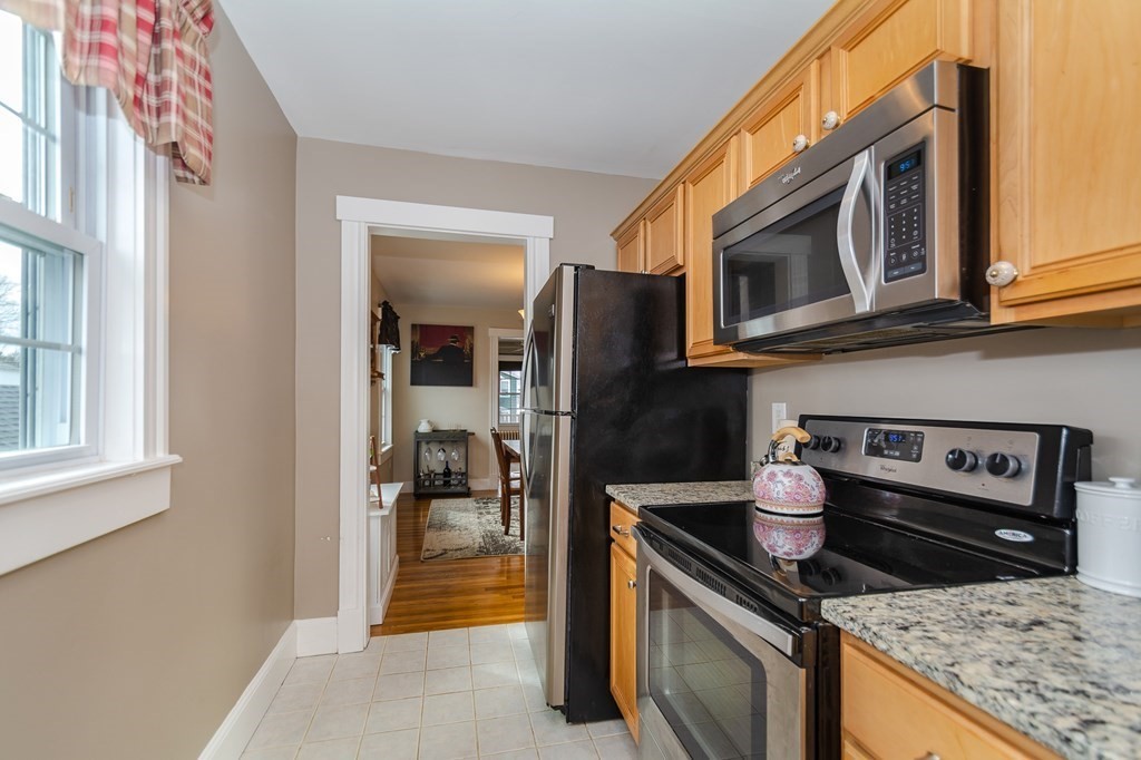 7 Nickerson Road, Unit 2 Peabody, MA 01960 - Photo 10 of 20 Gallery Image 10