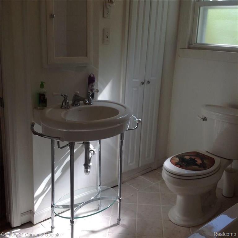 6826 Ball Road Romulus, MI 48174 - Photo 23 of 34 Gallery Image 23
