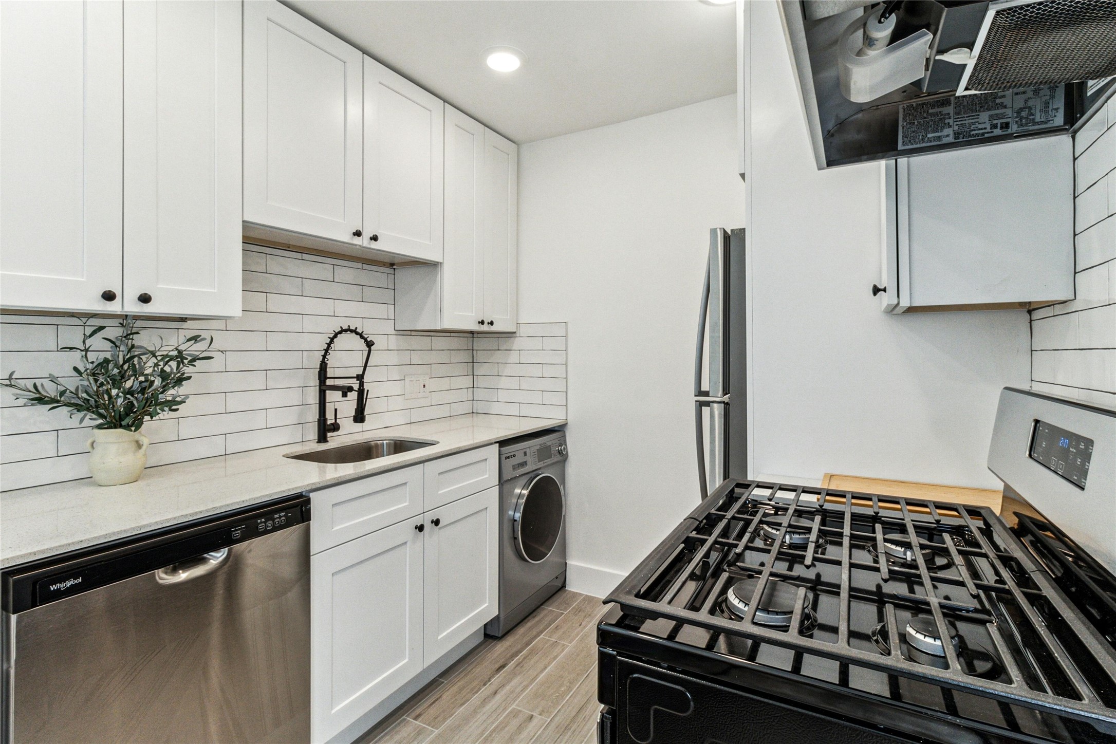 1200 East 52nd Street, Unit 210 Austin, TX 78723 - Photo 2 of 12