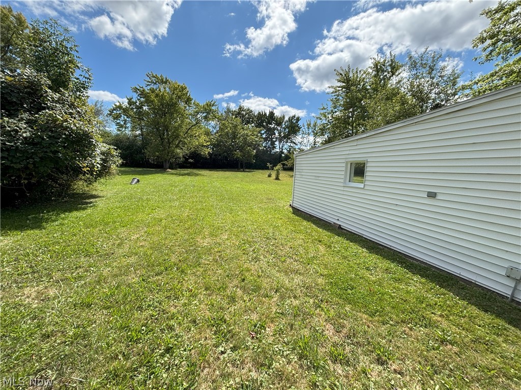 20732 Applegate Road Maple Heights, OH 44137 - Photo 5 of 41