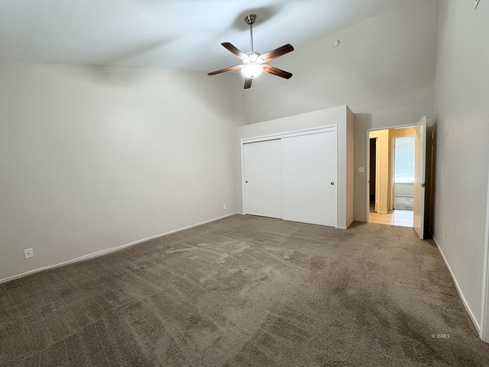 905 North Sierra View Street Ridgecrest, CA 93555 - Photo 15 of 30 a view of an empty room