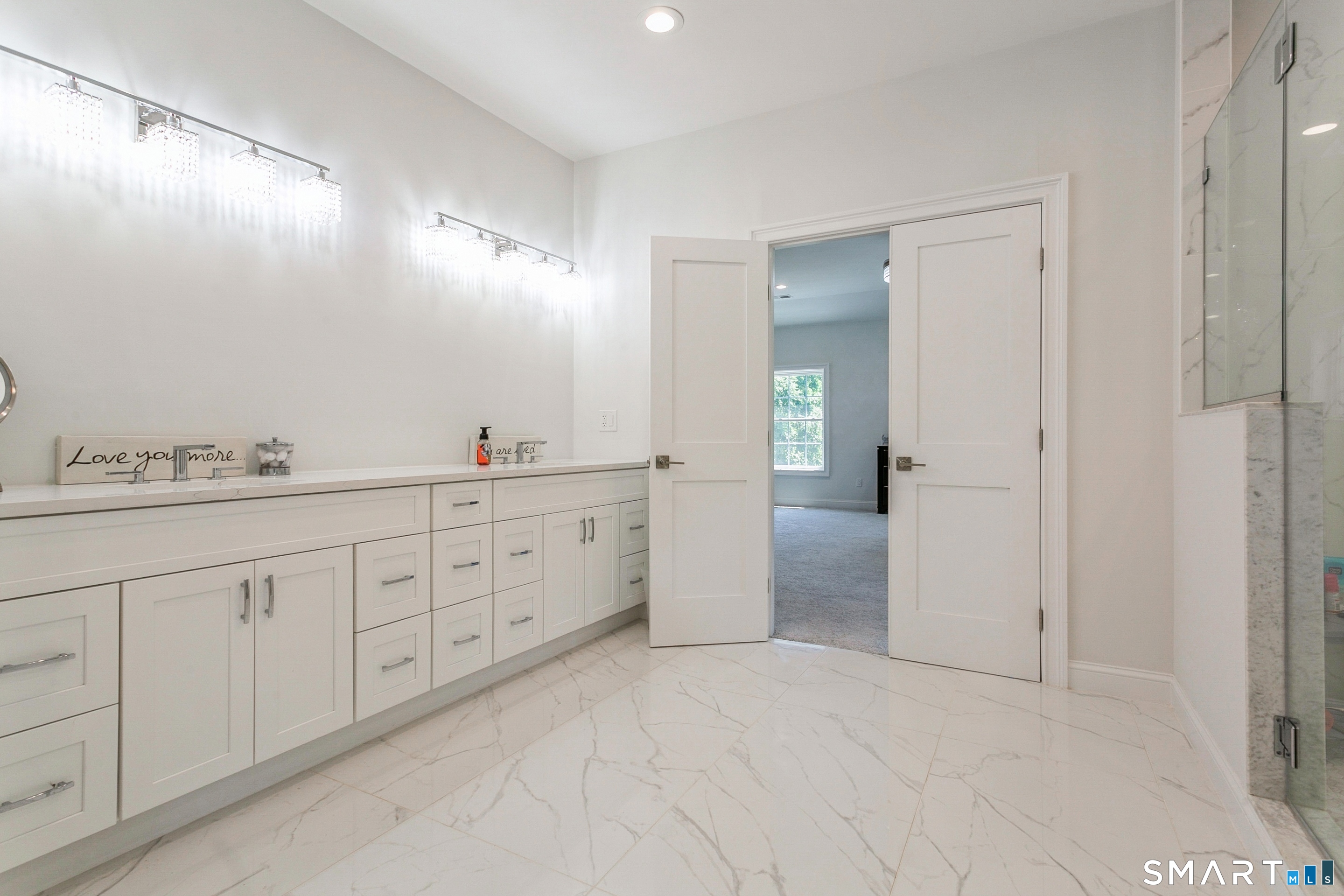 4 Darcangelo Drive Brookfield, CT 06804 - Photo 34 of 39