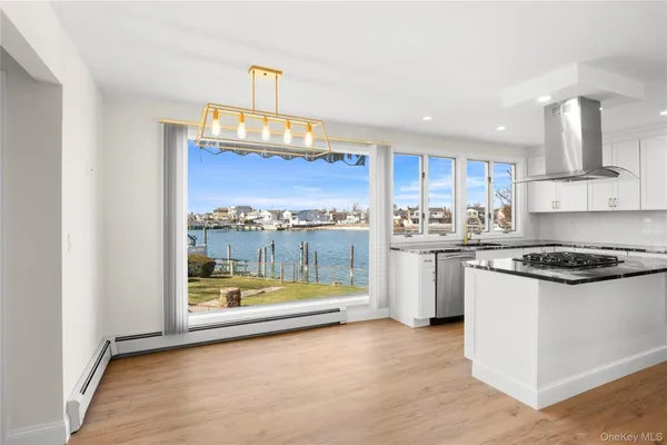 $1,500,000 | 3146 Lee Place, Bellmore, NY 11710