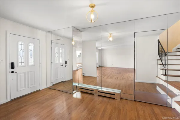 $1,500,000 | 3146 Lee Place, Bellmore, NY 11710