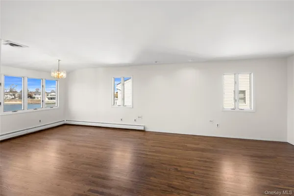$1,500,000 | 3146 Lee Place, Bellmore, NY 11710