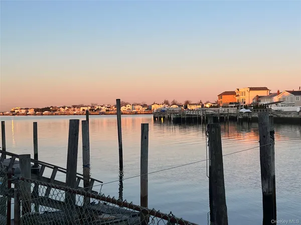 $1,500,000 | 3146 Lee Place, Bellmore, NY 11710