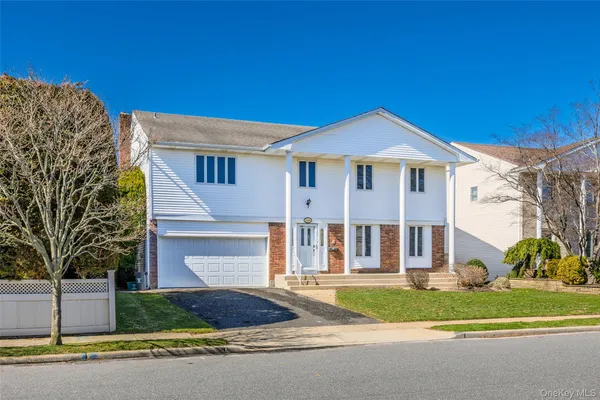 $1,500,000 | 3146 Lee Place, Bellmore, NY 11710