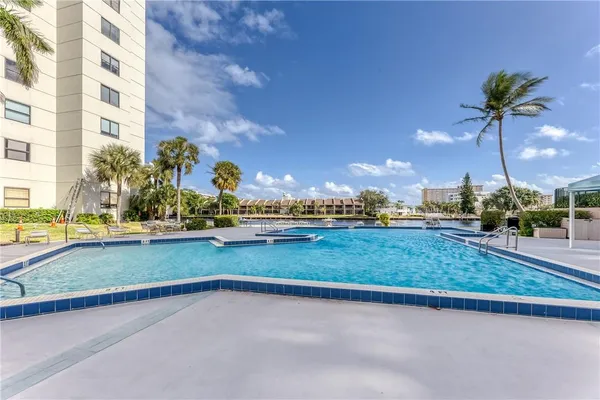 $2,600 | 2900 Northeast 14th Street Causeway, Unit 514, Pompano Beach, FL 33062