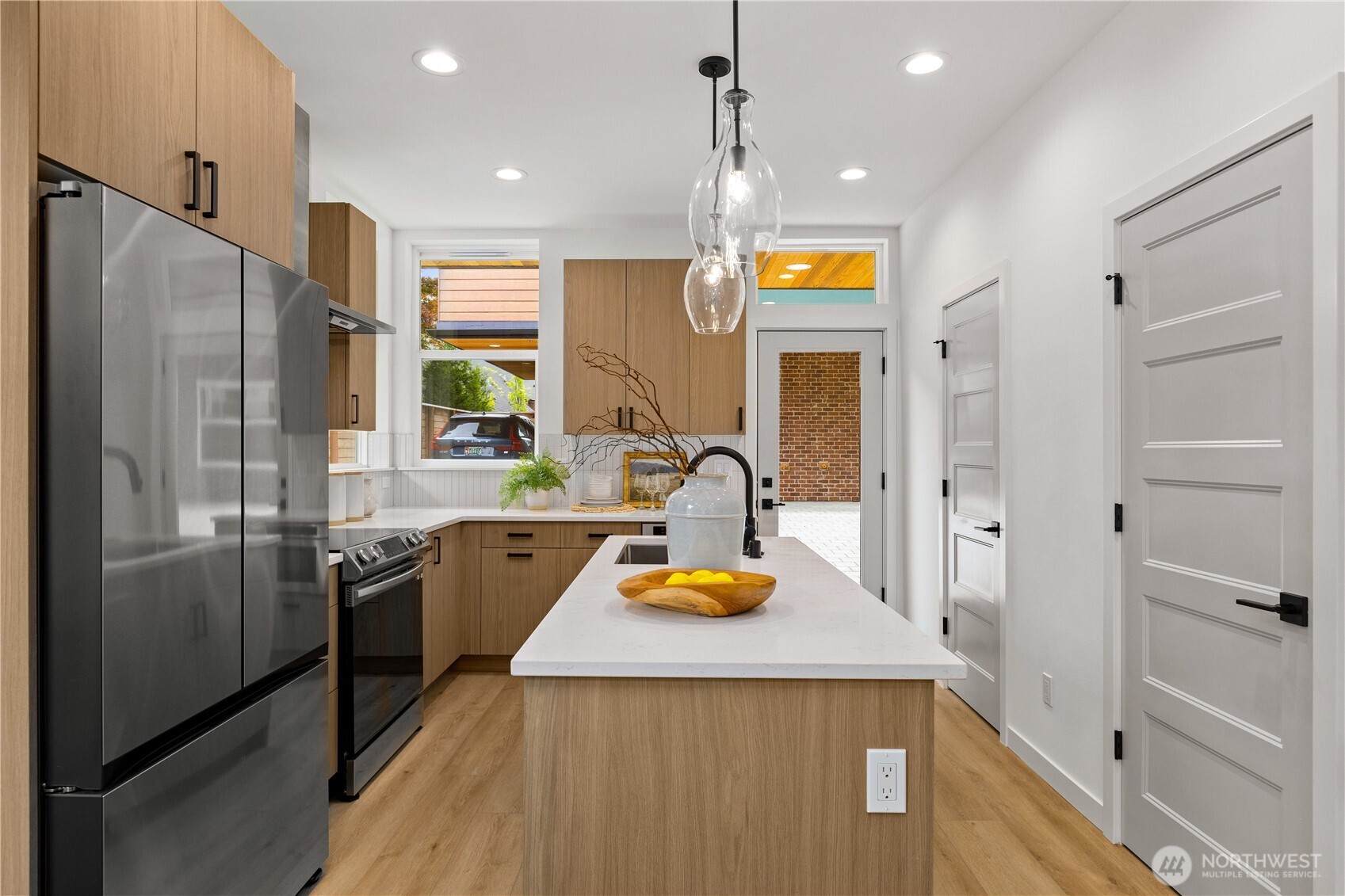 1706 North 47th Street Seattle, WA 98103 - Photo 12 of 38