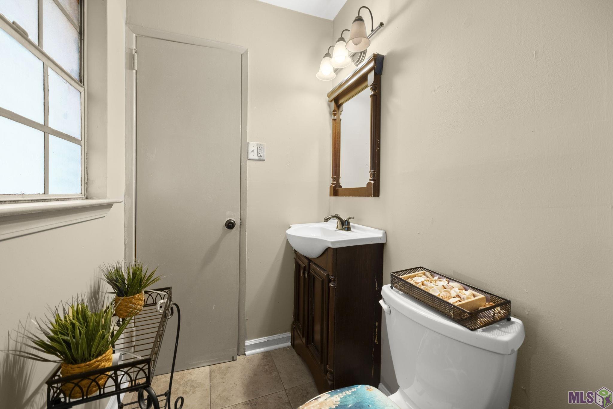3045 Courtland Circle Baton Rouge, LA 70814 - Photo 4 of 8