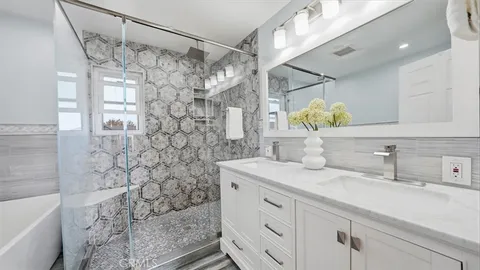 $1,199,000 | 25006 Bani Avenue, Lomita, CA 90717