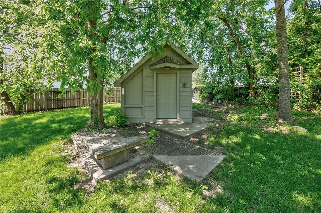 105 East Cedar Street Spring Hill, KS 66083 - Photo 31 of 32