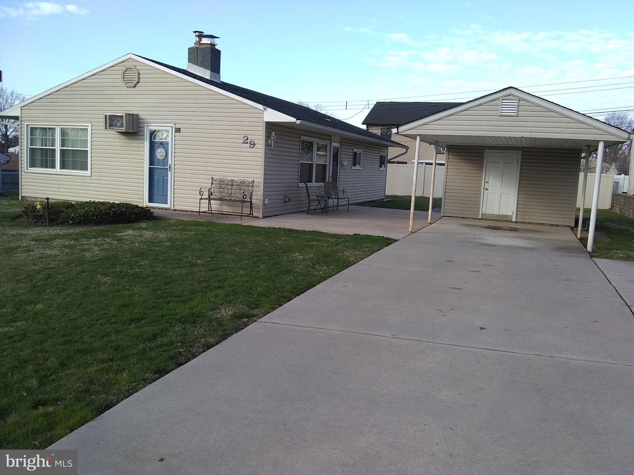 29 Gridiron Road Levittown, PA 19057 - Photo 2 of 2