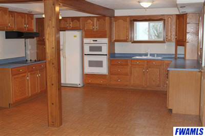407 West Oak Street Butler, IN 46721 - Photo 4 of 20