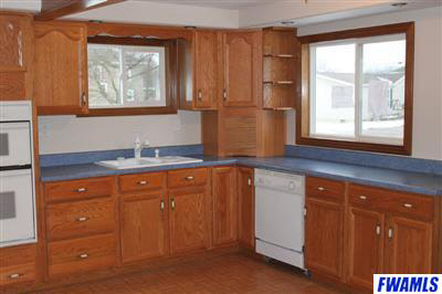 407 West Oak Street Butler, IN 46721 - Photo 6 of 20