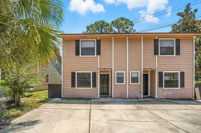 $1,775 | 1915 Main Street, Atlantic Beach, FL 32233