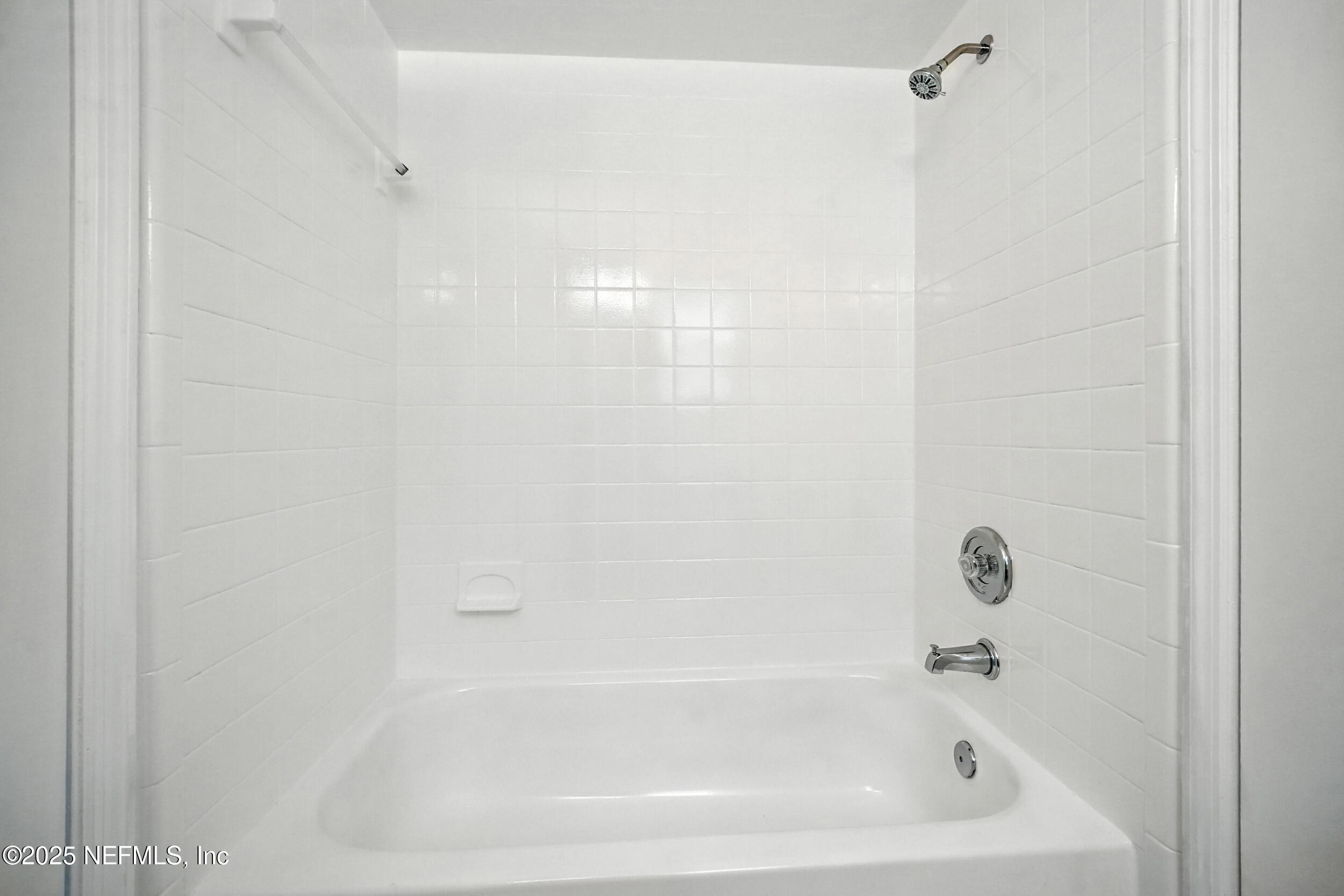 1915 Main Street Atlantic Beach, FL 32233 - Photo 14 of 19 16_1915 main st-015