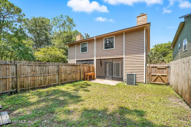 $1,775 | 1915 Main Street, Atlantic Beach, FL 32233