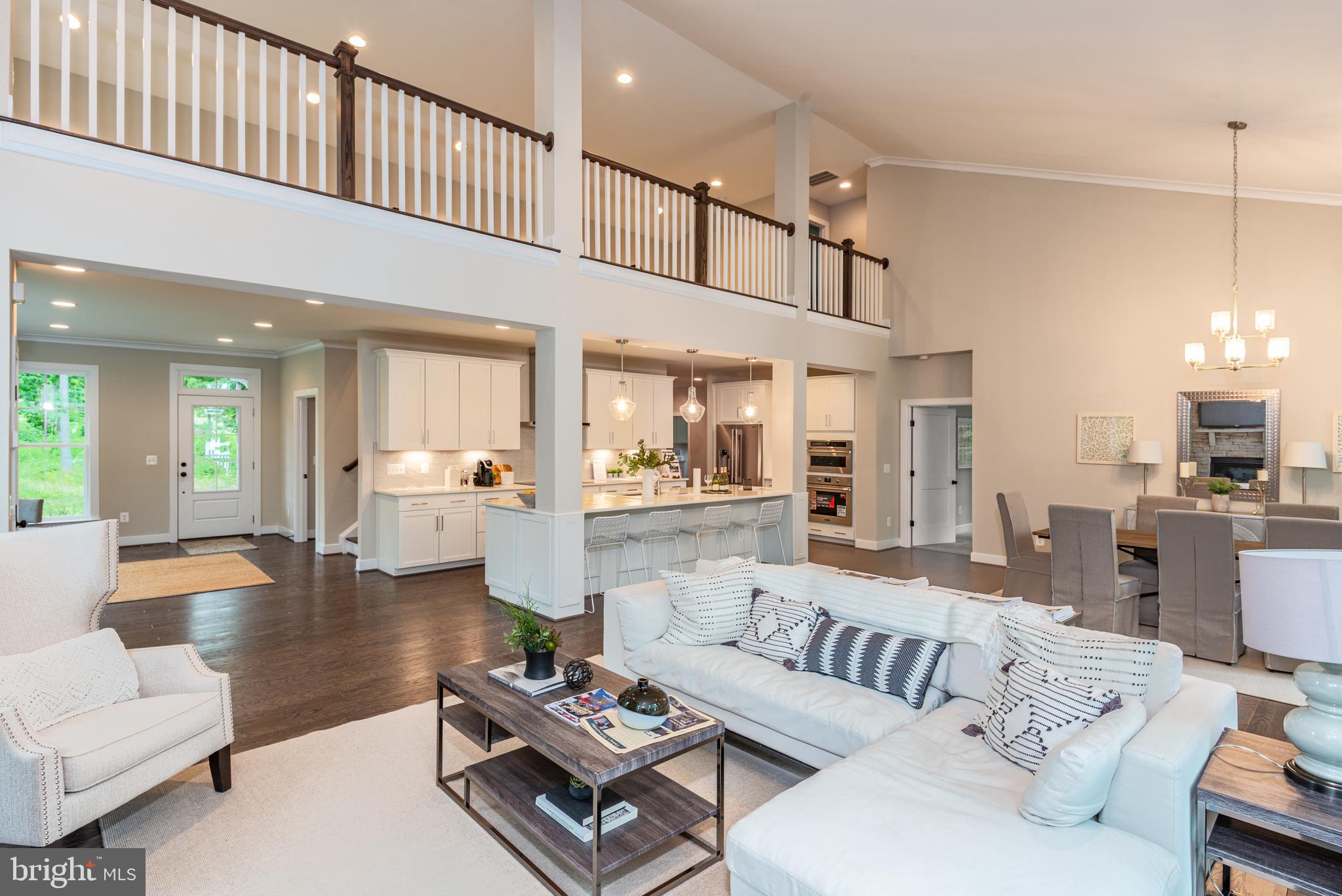61 Compass Cove Mineral, VA 23117 - Photo 5 of 15 a living room with furniture