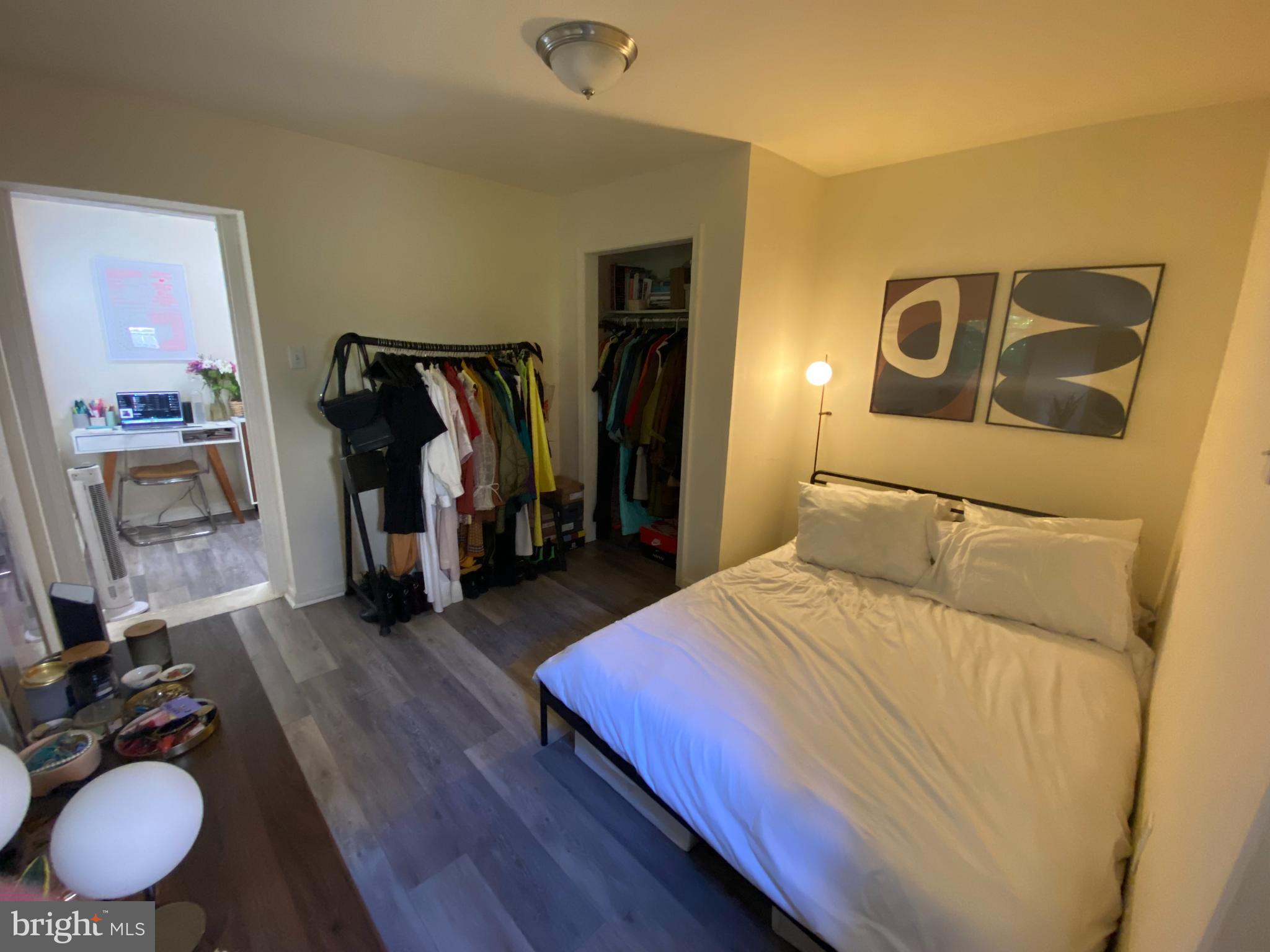 1735 Bainbridge Street, Unit 1R Philadelphia, PA 19146 - Photo 4 of 9