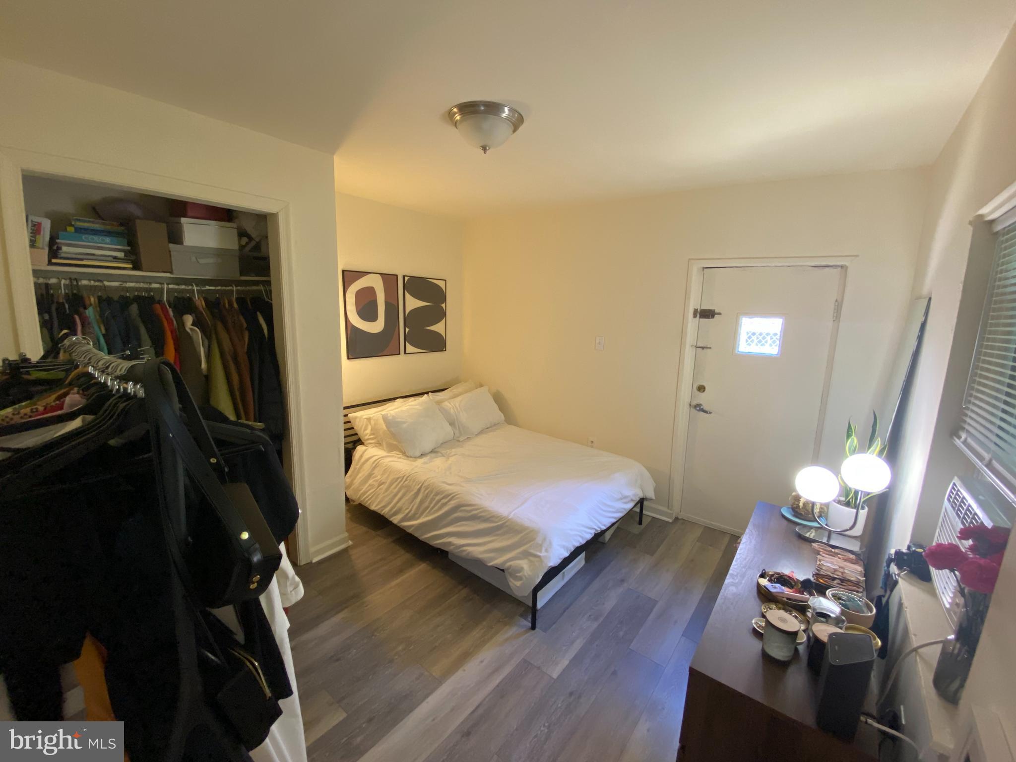 1735 Bainbridge Street, Unit 1R Philadelphia, PA 19146 - Photo 5 of 9
